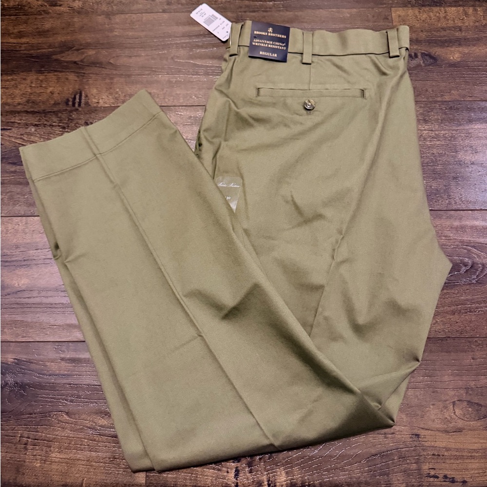 NWT Brooks Brothers Advantage Chino - Regular Fit - 40x30 - Olive Grey